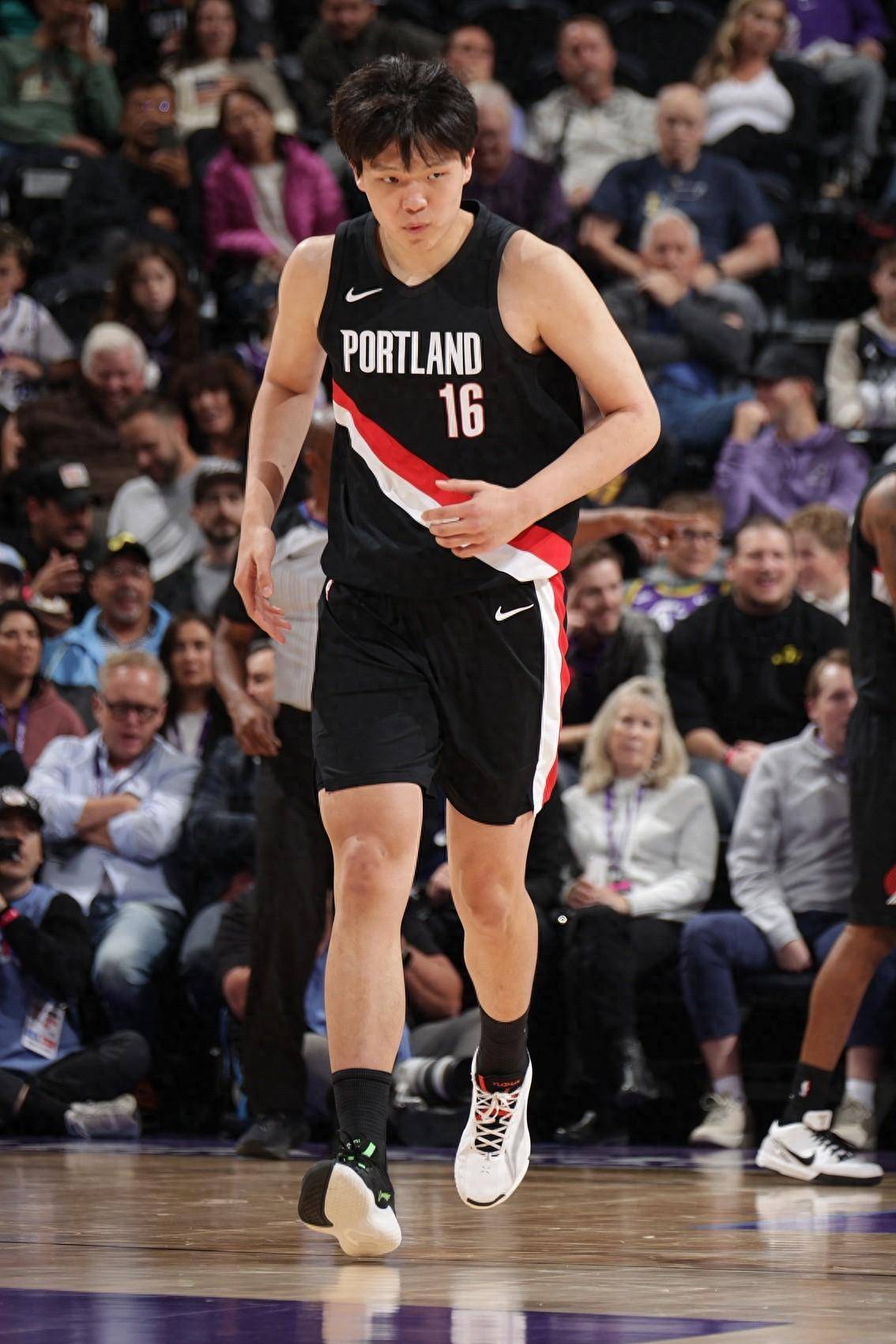 英雄联盟官方直播-关于赛地聚焦：法甲今夜热度飙升，菲尼克斯太阳调整名单，目标明确，年轻球员得到机会的信息